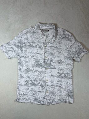 All Saints Size Medium All Over Print White Short Sleeve Soft Button-Down Shirt